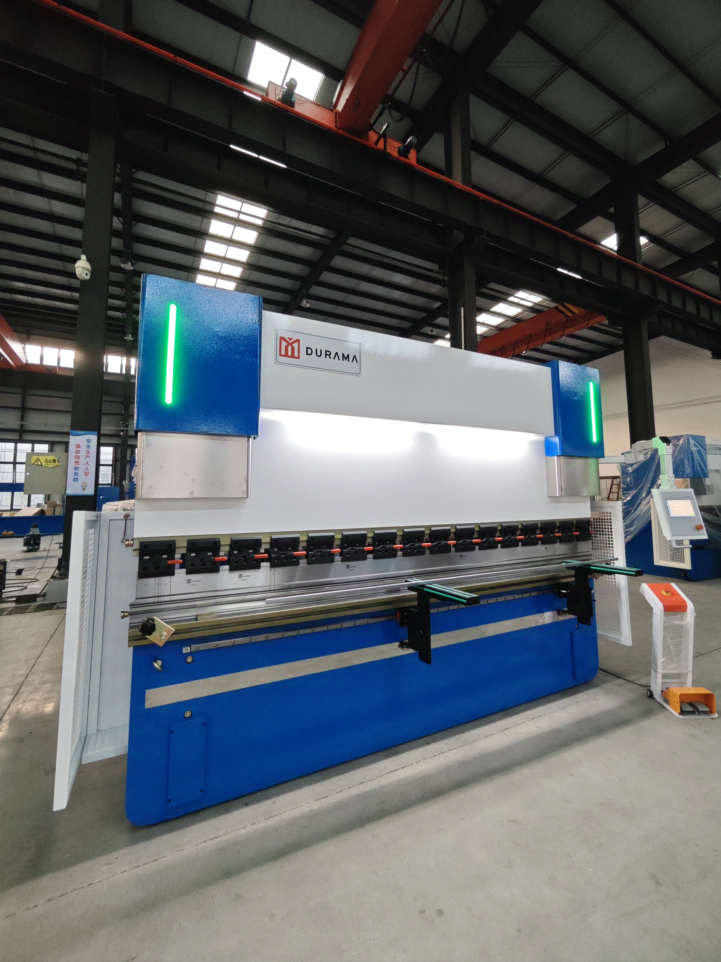 A52553255A6D7B45D9C45659AB41B77C